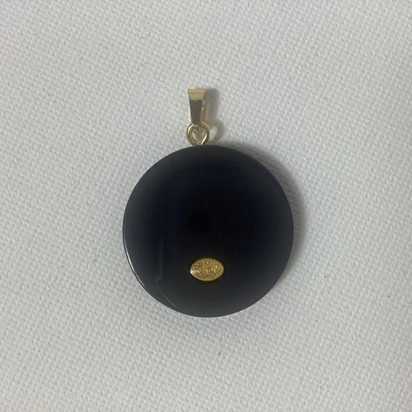 Chanel Authentic Pendant CC Stamped - Picture 2 of 2